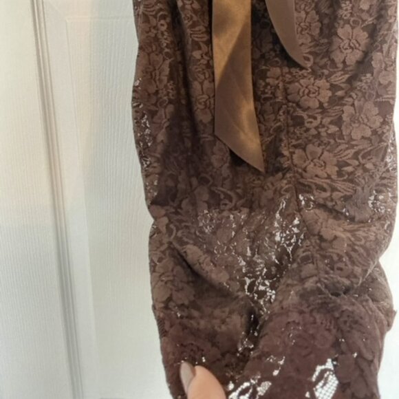 Cocktail Brown (worn once) lace, bodycon, open keyhole back dress size xs - Picture 5 of 12